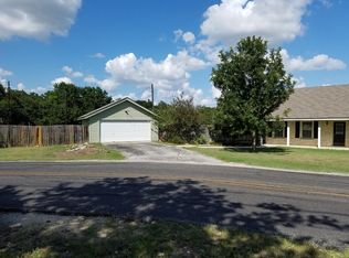 146 Stonegate Dr, Boerne, TX 78006