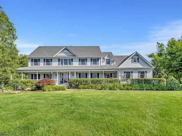 26 Deer Path, Hillsborough Twp., NJ 08844