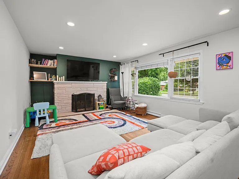 632 N Hickory Ave — Photo 6