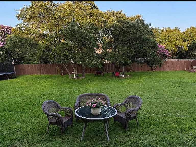 7537 Steeple Dr — Photo 40