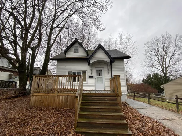 262 3rd St NE, Barberton, OH 44203