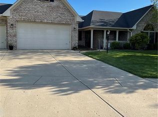 1357 Shannon Lakes Ln, Indianapolis, IN 46217