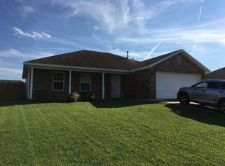 511 Stowers Ave, Elkins, AR 72727