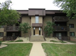 1472 N Rock Run Dr APT 2A, Crest Hill, IL 60403
