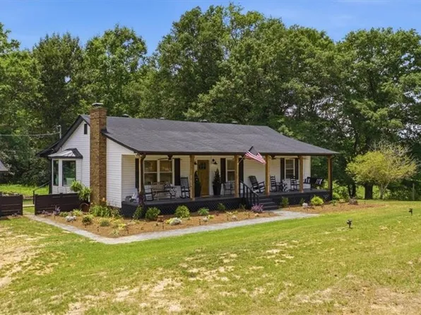 303 Mount View Loop, Buchanan, GA 30113