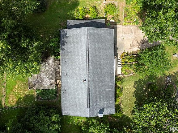 5th image of 2549 Janet Dr