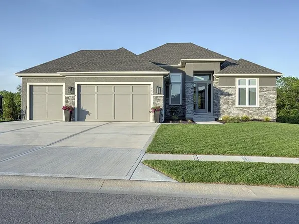 4705 NW 70th Ct, Kansas City, MO 64151