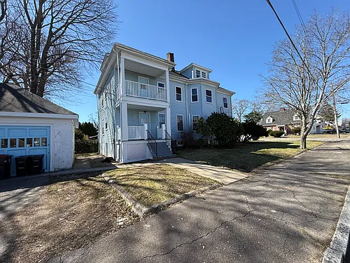 68 Ash St #1 Photo 1