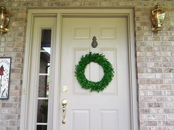 3rd image of 830 Nutmeg Ln