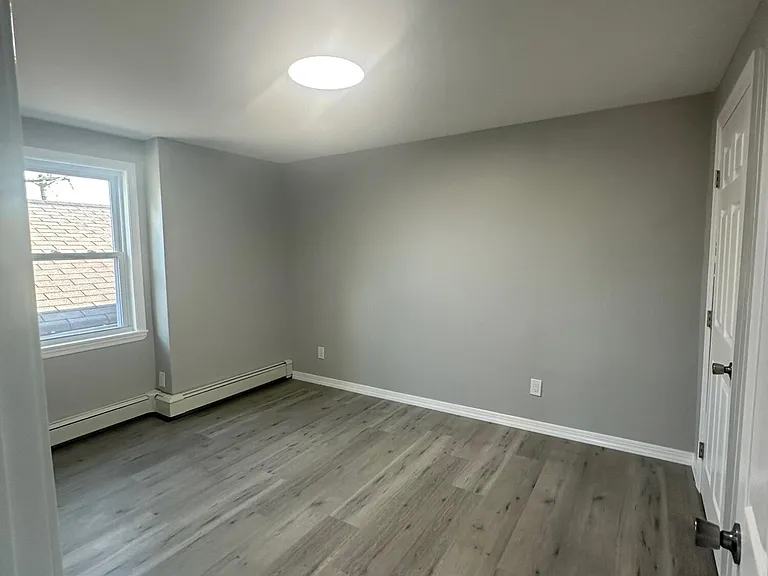 6343 Amboy Rd #3 — Photo 7