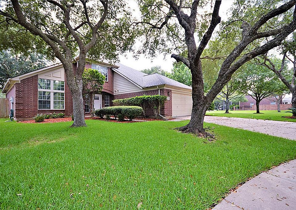 1st image of 2101 Hollow Reef Cir