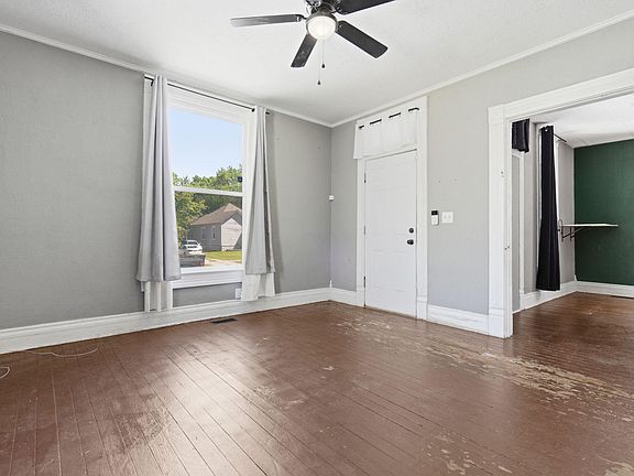 4th image of 822 W Scott Street