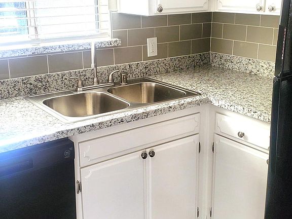 2nd image of 3075 Park Ave #0d440eb30