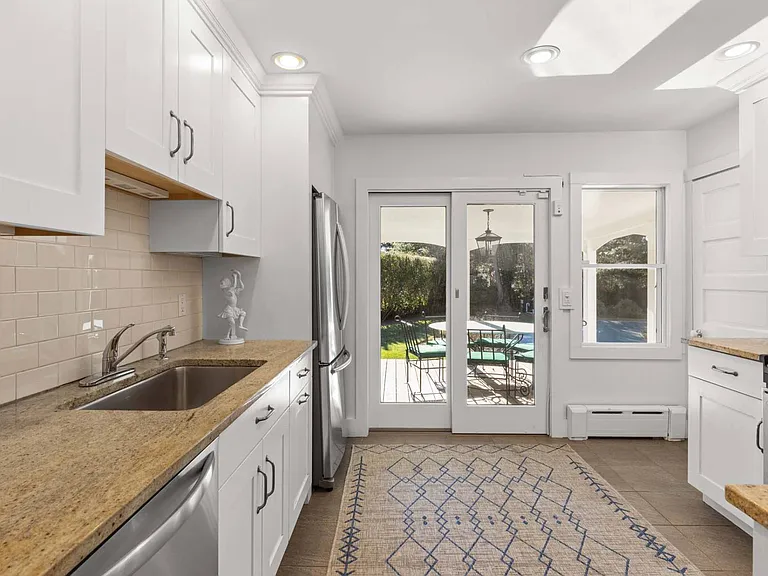 7 Willow Ln — Photo 12