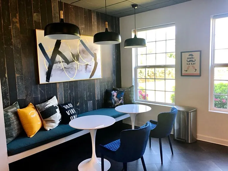 102 University Village Dr #L — Photo 8