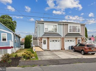 9244 Melrose St, Philadelphia, PA 19114