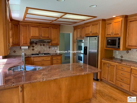 4th image of 1826 Joseph Dr