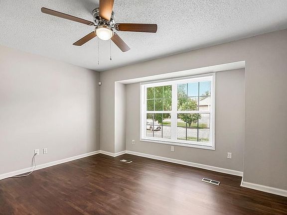 3rd image of 10745 Stark Ave