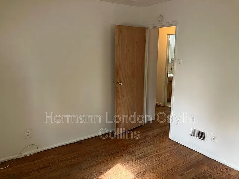234 Connolly Dr — Photo 8