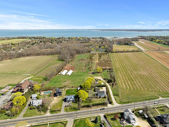 3rd image of 1705 & 1709 Main Road