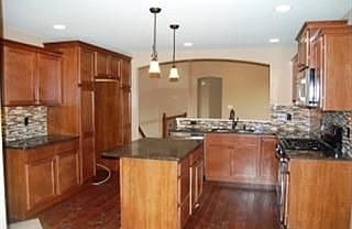 4th image of 416 Cedar Ln
