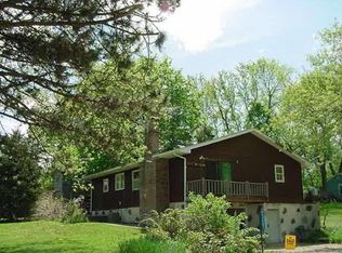23601 82nd St, Salem, WI 53168