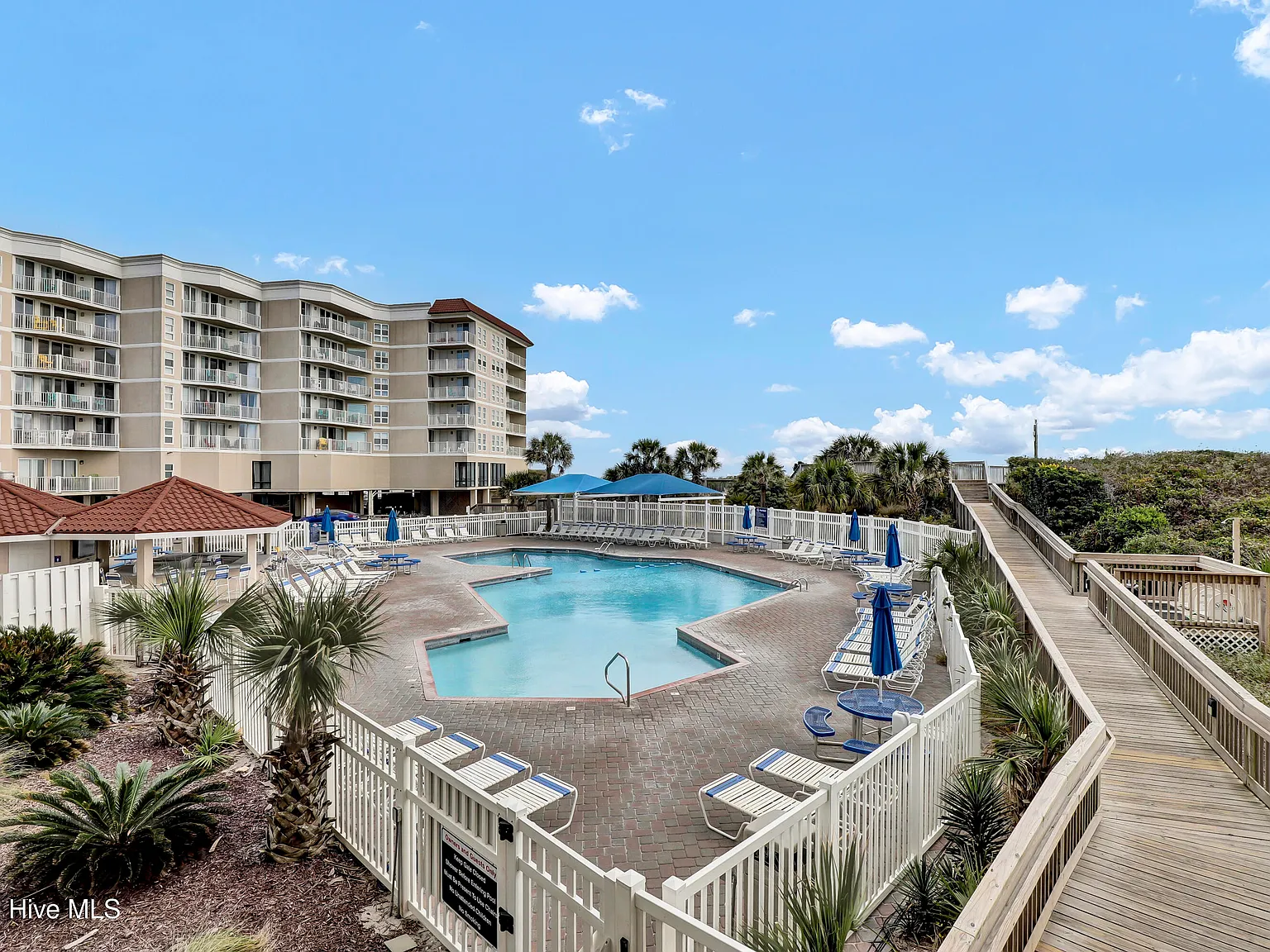 2000 New River Inlet Rd — Photo 1