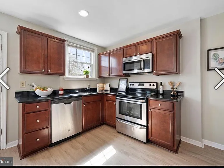 836 Conestoga Rd — Photo 19
