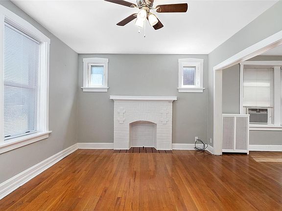 3rd image of 3656 Wilmington Ave #A