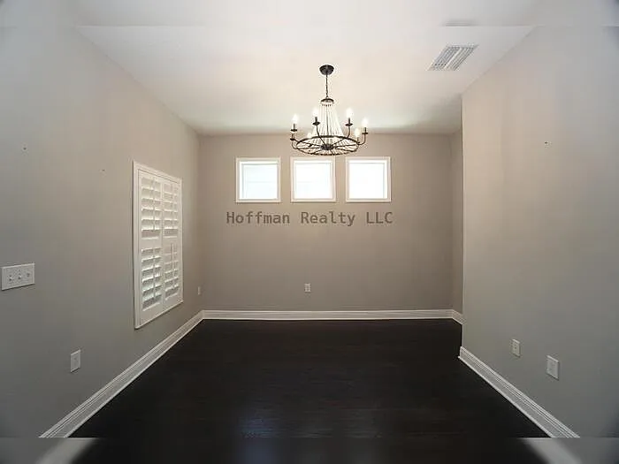 7303 S Shamrock Rd — Photo 3