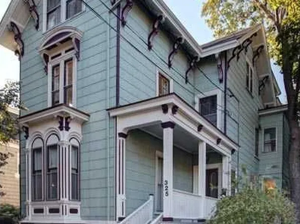 325 Spring St #2, Portland, ME 04102