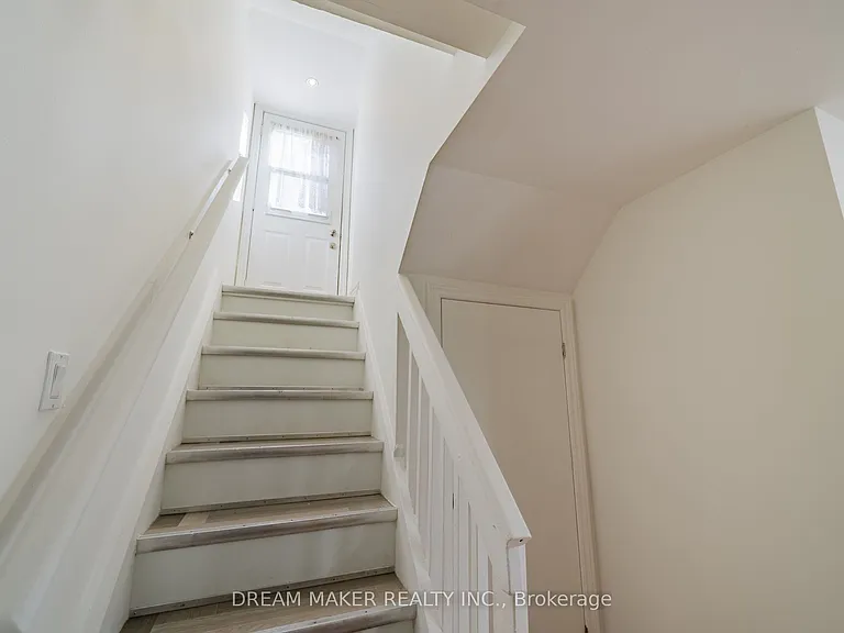 207 Cabot St — Photo 15