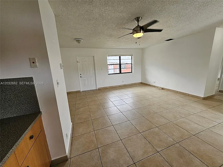 4149 SW 52nd St #1 — Photo 8