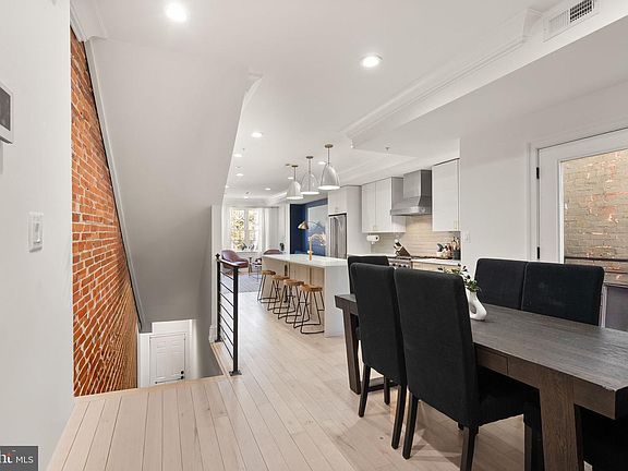 3rd image of 1132 Columbia Rd NW #3