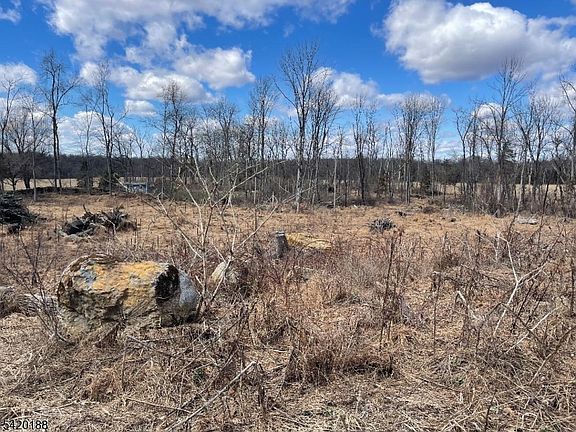 5th image of 83 Creek Rd