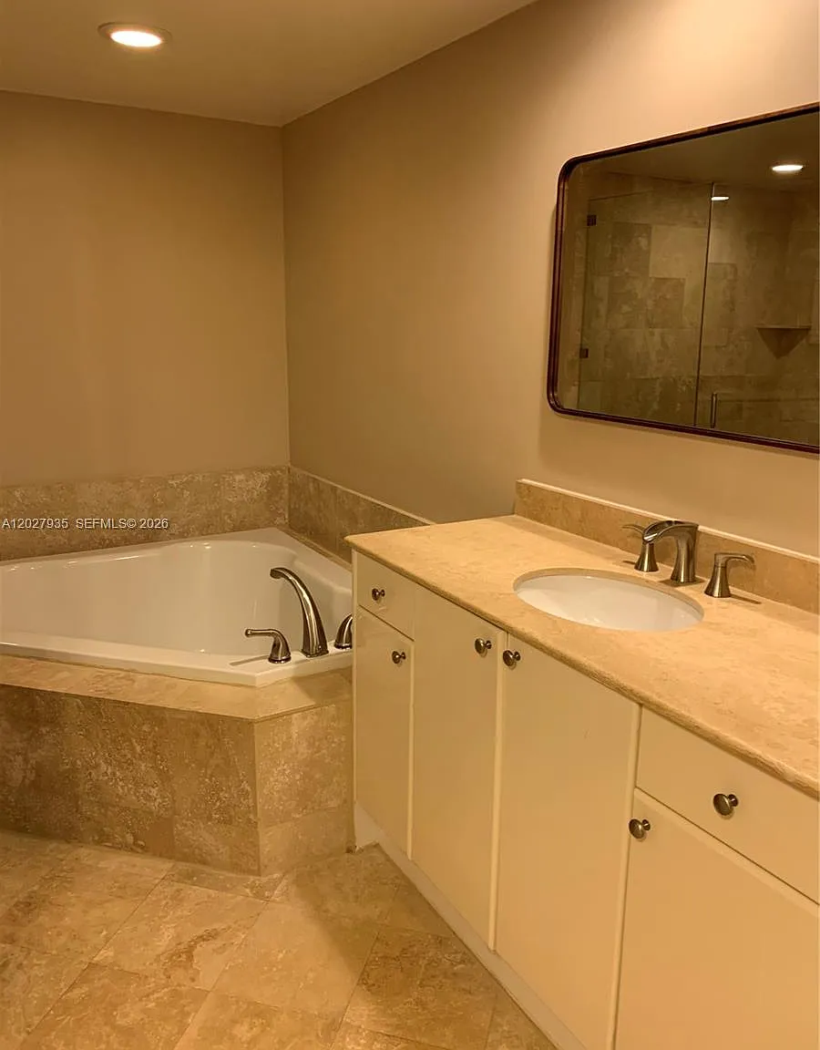 2 bed, 1425 sqft, $3,000 — Photo 3