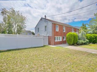 909 3rd Ave, Franklin Square, NY 11010