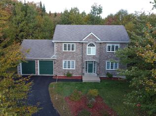 15 Kara Ct, Halifax, NS B4B 1L4