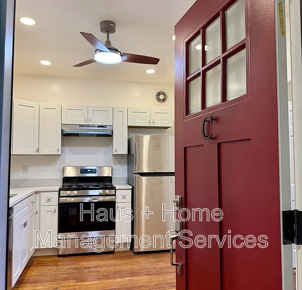 906 Penn Ave #C — Photo 2