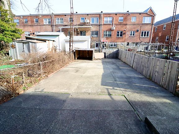 2nd image of 14817 Booth Memorial Ave #1ANDB