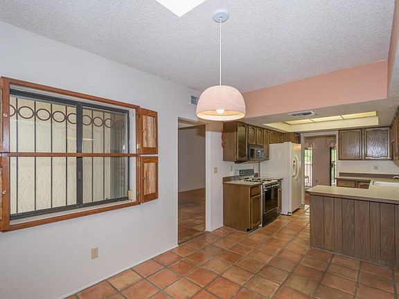 5th image of 939 W Palma De Pina