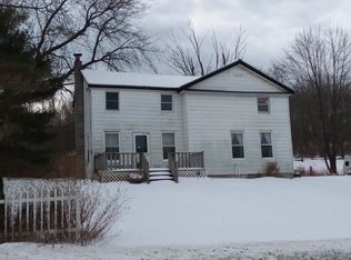 237 Caverns Rd, Howes Cave, NY 12092