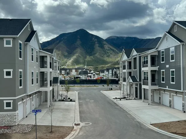 693 W 4500 S Unit 204, Mapleton, UT 84664
