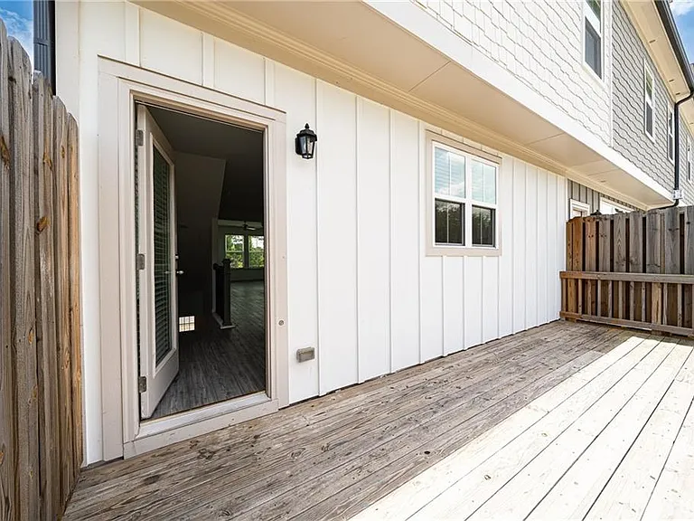 307 Danville Ave — Photo 48