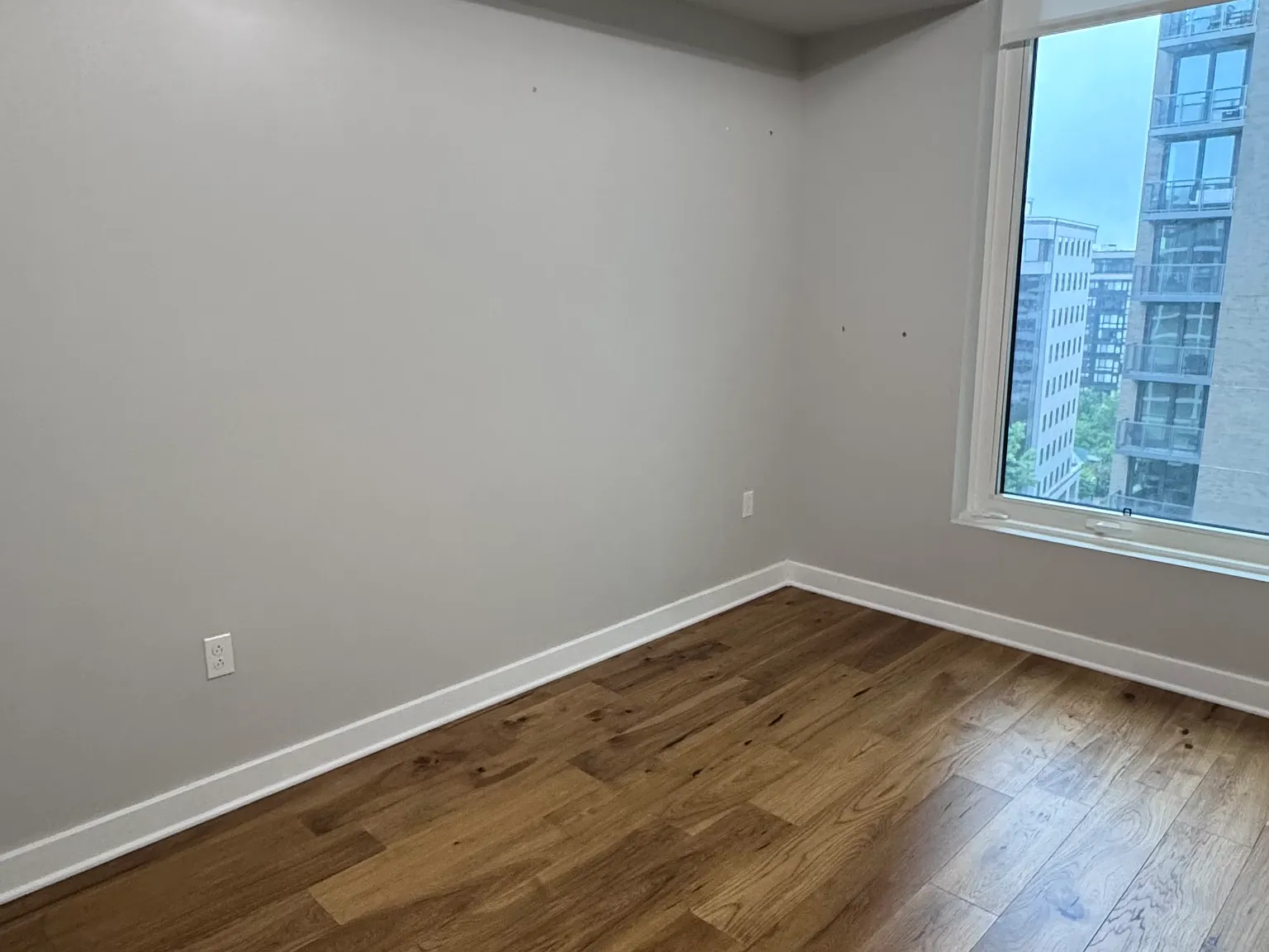 2 bed, 1300 sqft, $6,500 — Photo 3