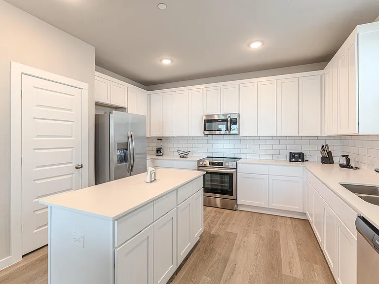 494 S Centro Cir #A — Photo 9
