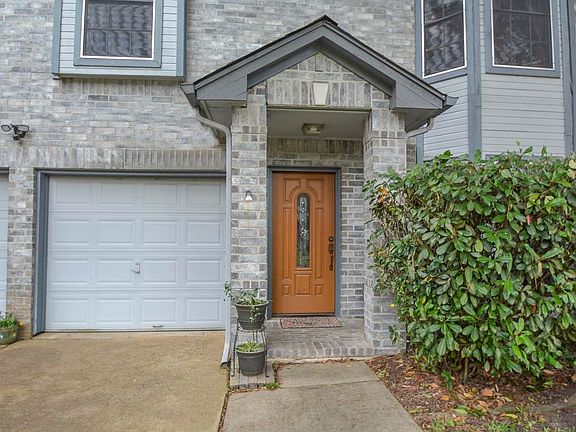 2nd image of 22539 Old Church Ln