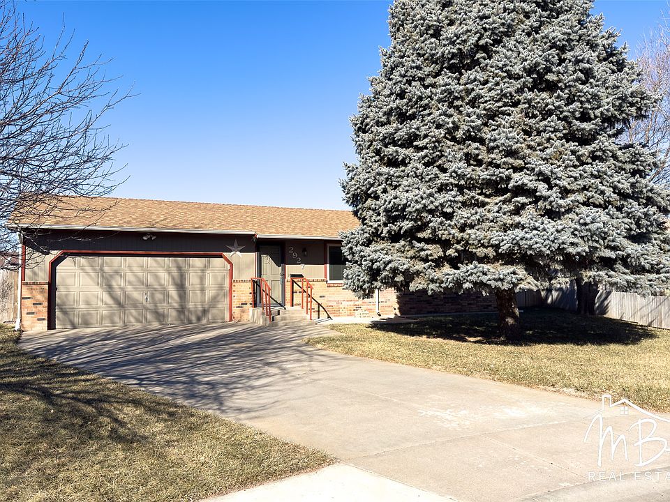 1st image of 2927 Loraine Pl