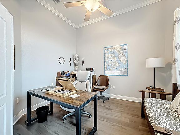 4th image of 2808 DEERFIELD STREET