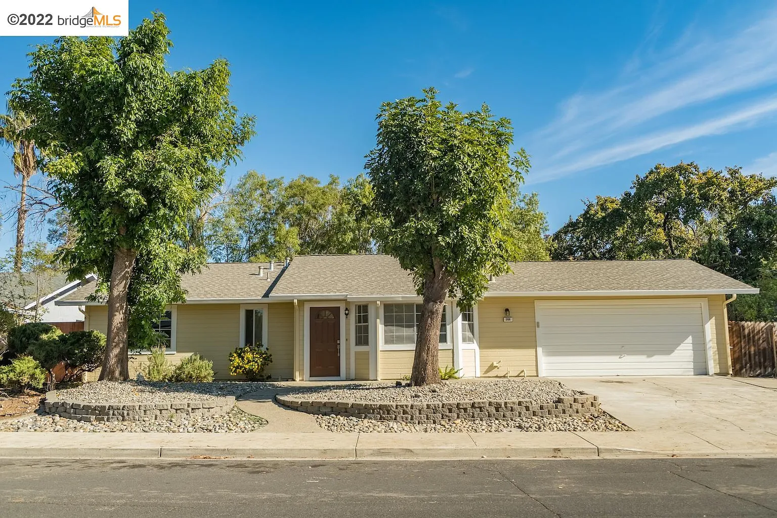 268 Wildberry Dr photo 1